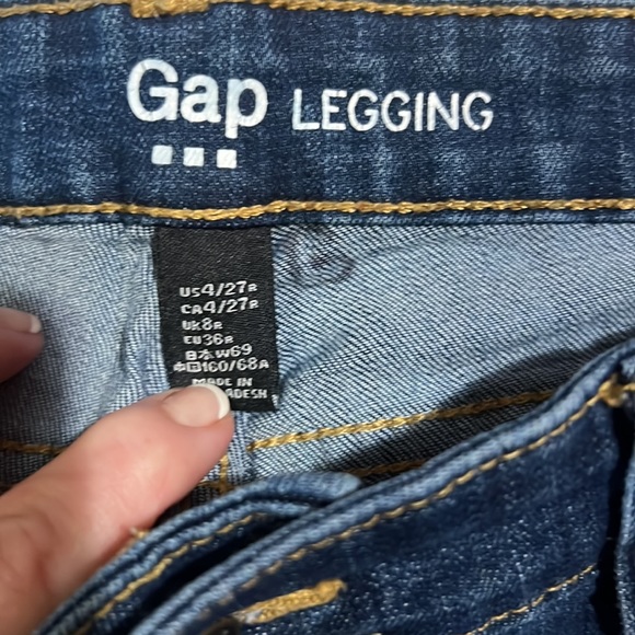 GAP Factory Mid-Rise Jegging 4/27 - Picture 2 of 4